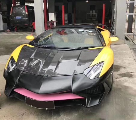 Penutup Serat Karbon Berkualitas Tinggi Aventador Penutup Mesin Serat Karbon LP700 Penutup Lampu Mesin LP720