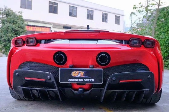 Untuk Ferrari SF90 Dry Carbon Fiber Body Kit SF90 OEM Style Carbon Fiber Front Lip Diffuser Spoiler Side Skirt