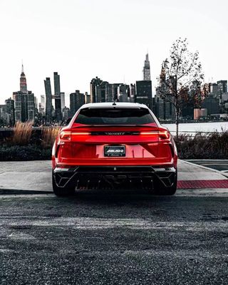 Lamborghini baru URUS Body MSY Style Depan Dan Belakang Bumper Mobil Bagian Otomotif