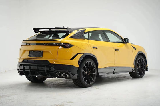 URUS Lamborghini Body Kit 2018-2019 Serat Karbon Bagian Depan Lip Diffuser