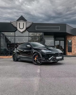Urus Lamborghini Body Kit UB Style Bagian Depan Lip Diffuser Spoiler Lamborghini Widebody Urus