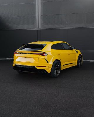 Yellow Lamborghini Urus Body Kit Karbon Fiber Lip Depan Mobil Mewah Diffuser Widebody Kit