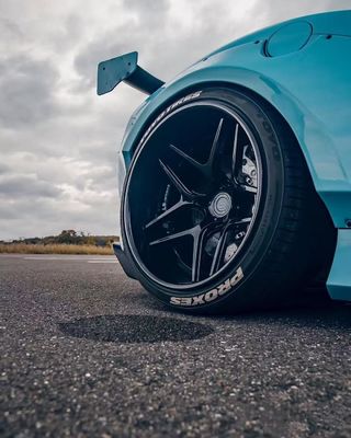 F8 Ferrari Auto Body Kit LB Style Blue Carbon Fiber Spoiler Lip Wide Body Kit Wheel Arch