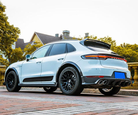 Kit Serat Karbon Berkualitas Tinggi Kit Tubuh Macan Untuk Macan Bagian Depan dan Bagian Belakang Rok Spoiler Body Wideki