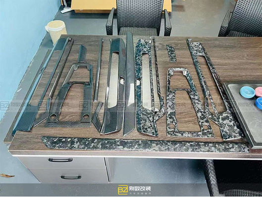 Bagian Otomotif untuk Porsche 911 992 Interior Serat Karbon 911 992 Panel Pusat Serat Karbon Pintu Papan Interior