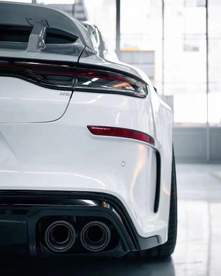 Auto Parts for Porsche Palamela 971 Spoiler Palamela 971 Diperbarui dengan Spoiler Serat Karbon Gaya Techart
