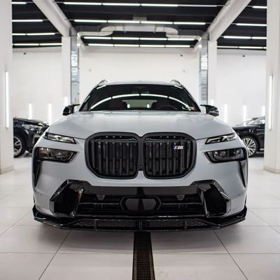 Untuk BMW X7 Carbon Fiber Body Kit X7 Carbon Fiber Front Lip Diffuser Spoiler Hood Side Skirt Wide Body Kit