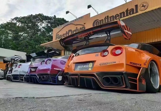 Disesuaikan 2022 Nissan Body Kit Depan Dan Belakang GTR R35 Car Bumper Cover