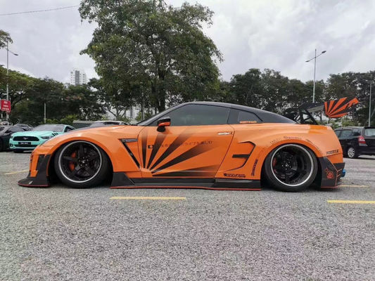 Disesuaikan 2022 Nissan Body Kit Depan Dan Belakang GTR R35 Car Bumper Cover