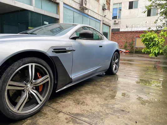 Produk baru untuk Aston Martin DB9 Body Kit DB9 Diperbarui DBS Gaya Depan dan Belakang Bumper