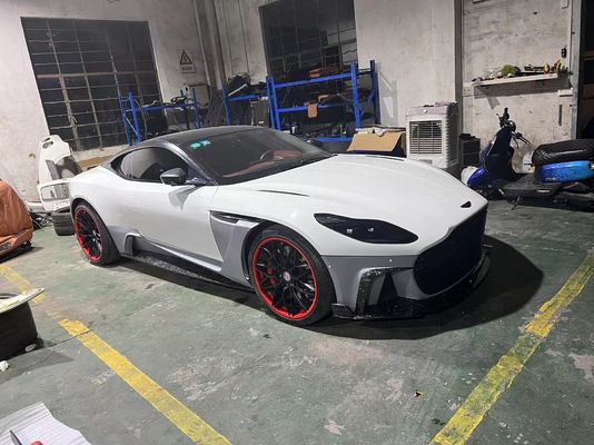 DB11 Aston Martin Widebody Kit Green Bumper Lip Splitter Db11 Body Kit